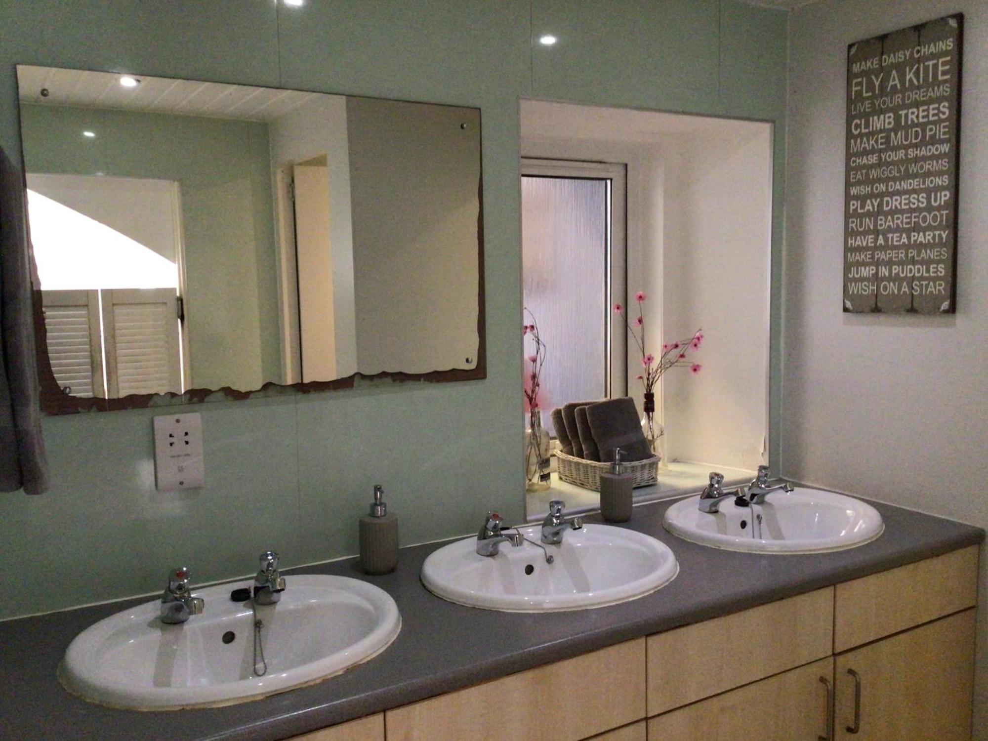 Loch Ness Backpackers Lodge Drumnadrochit Luaran gambar